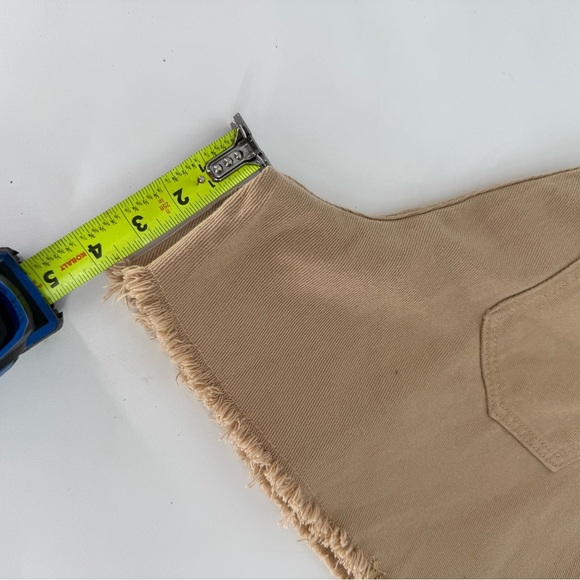 Dazy Tan Denim Fringe Bottom Shorts - Picture 9 of 9